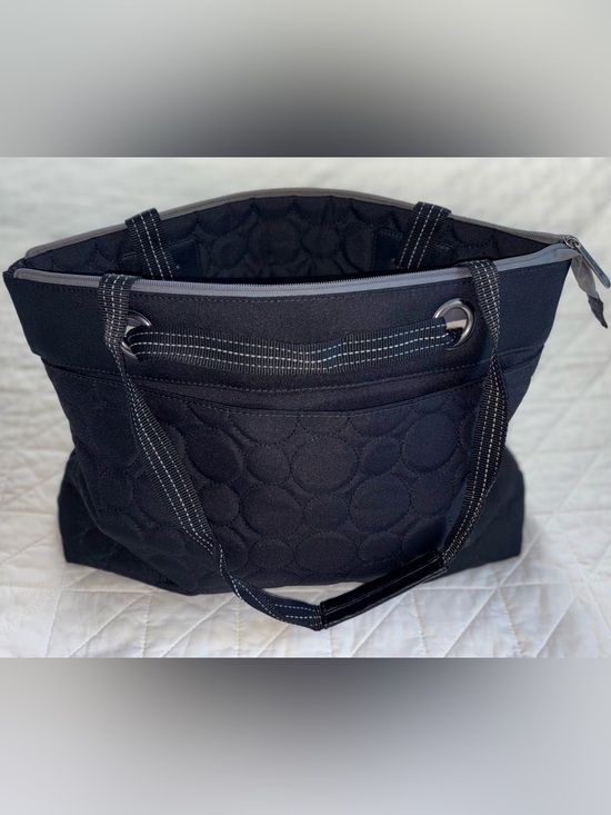 thirty-one Handbags - Thirty-One Vary You Varying Backpack Tote - Black Quilted Bubble